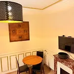 Appartement Hausmanien Elegant Dans Le 6Eme