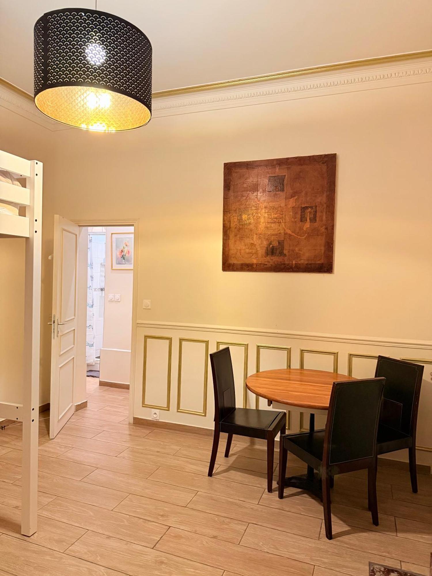 Apartment Hausmanien Elegant Dans Le 6eme
