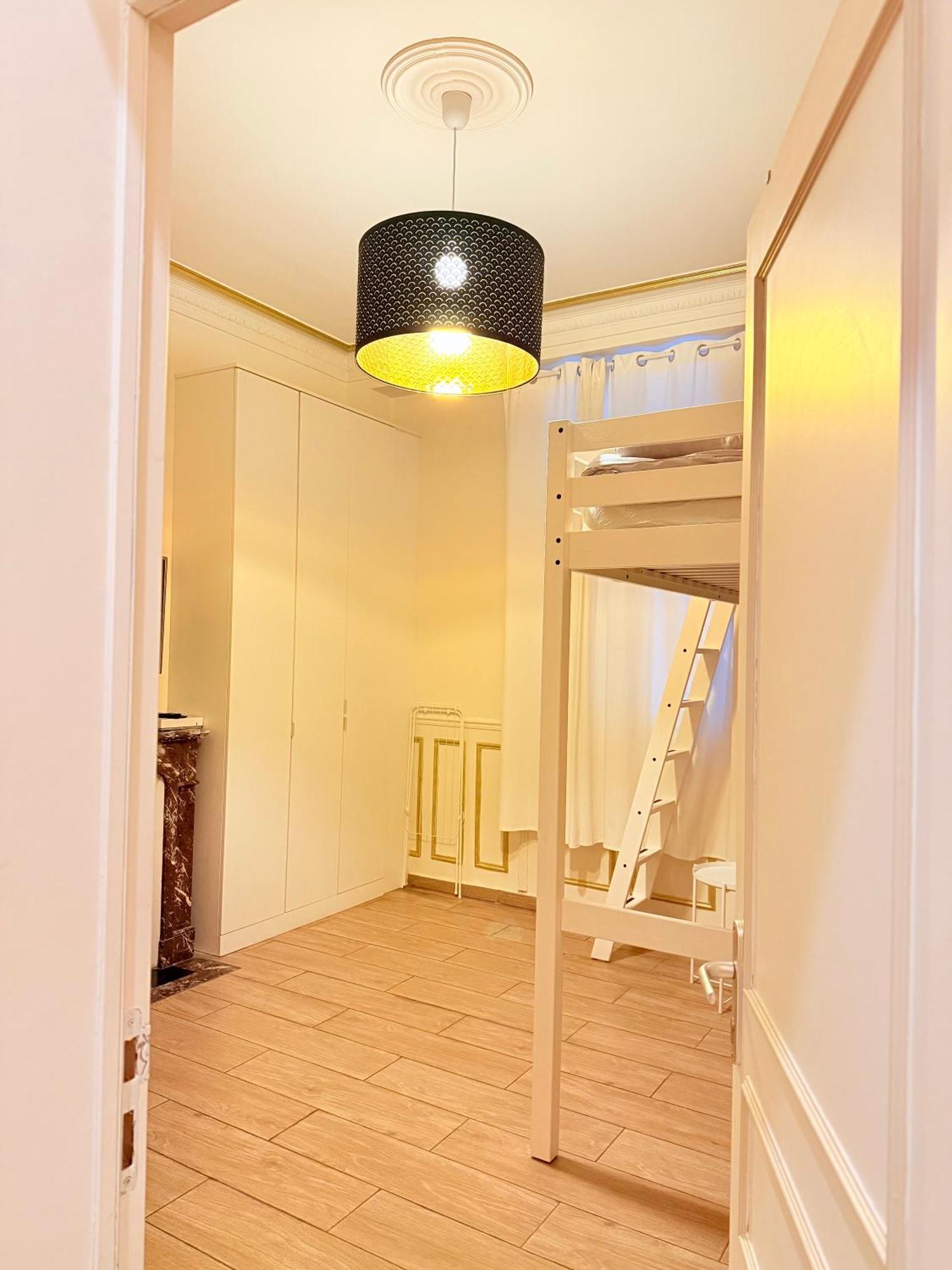 Apartment Hausmanien Elegant Dans Le 6eme *
